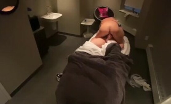 WMAF oriental Hotel Massage Ends With Happy Ending Fuck