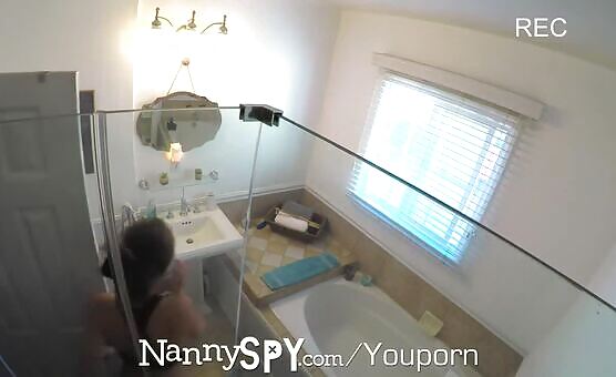 NannySpy Criminal babysitter Riley Reid mounts to keep her job