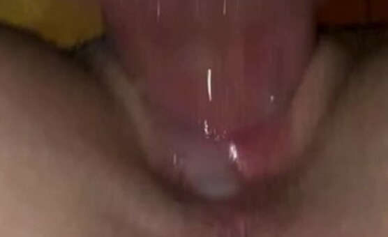 Tight 18yo twat gets Creampied! Extreme close up