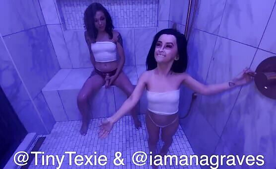 Ana graves mounts Midget Tiny Texie sex video in the shower